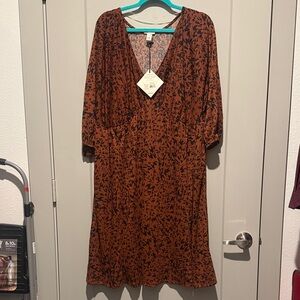 NWT Brown Houndstooth Patterned Dress